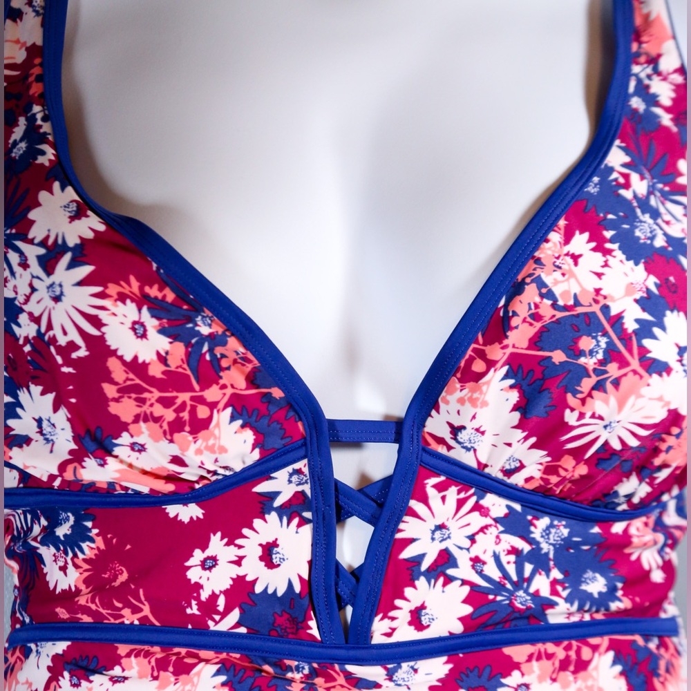 Adore Me Floral One-Piece Swimsuit Women’s 3X Pink Blue Crisscross Back - Picture 7 of 14